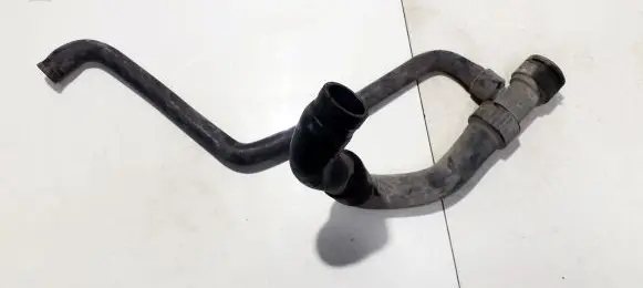 Audi A4 S4 B5 8D Engine coolant pipe/hose 8d0121055g