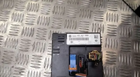 Audi A6 S6 C6 4F Light module LCM 4F0907289G 4F0910289G