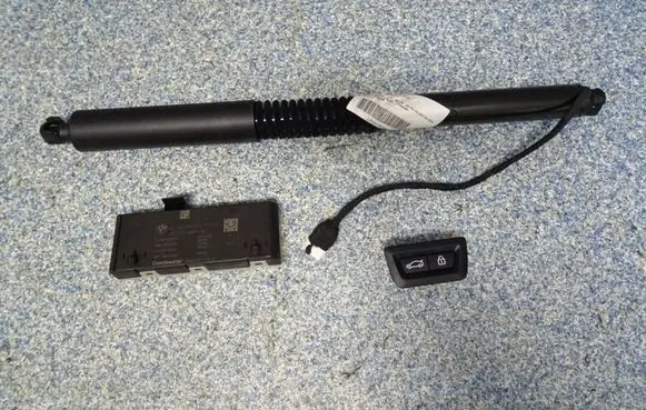 BMW iX3 G08 Tailgate/trunk strut/damper 9451476