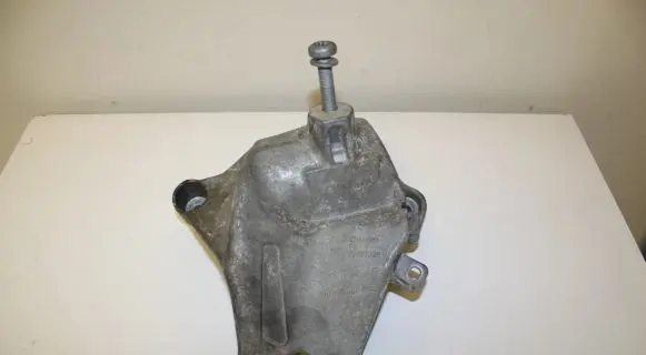 Audi Q7 4M Engine mounting bracket 4M0199308BE