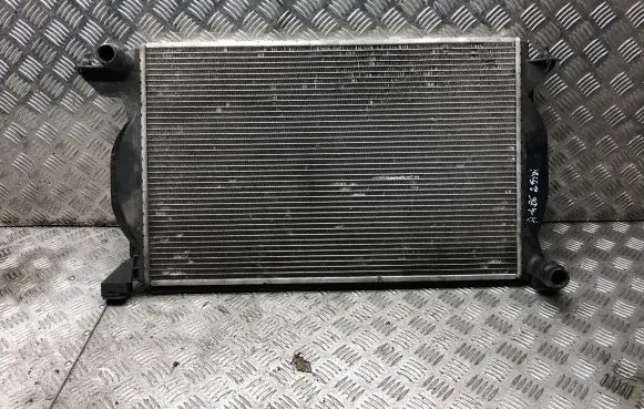 Audi A4 S4 B6 8E 8H Coolant radiator
