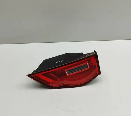 Jaguar F-Pace Tailgate rear/tail lights HK8315K272AA