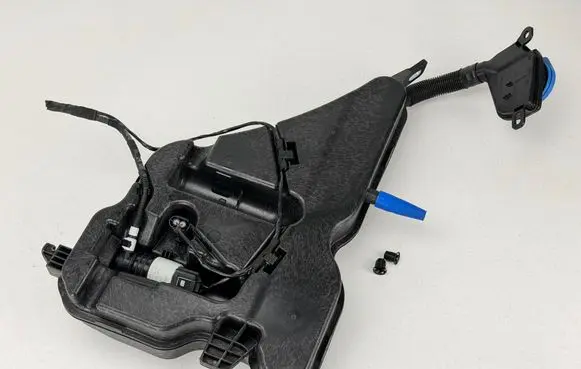 BMW i4 Windshield washer fluid reservoir/tank 7427885 6166 31523010