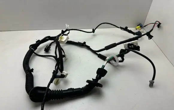 Subaru Outback (BT) Front door wiring loom 