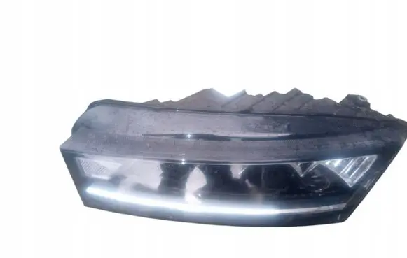 Skoda Octavia Mk4 Headlight/headlamp