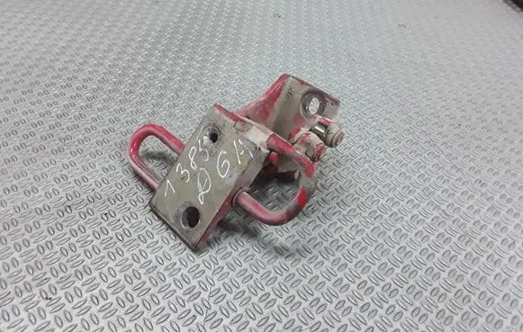 Skoda Octavia Mk1 (1U) Rear door lower hinge
