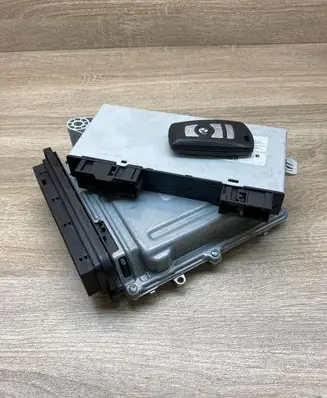 BMW 5 F10 F11 Engine ECU kit and lock set 8513250 9241974 0281017648