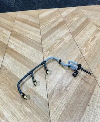 Nissan Navara D23 Fuel return line/hose 166716979R
