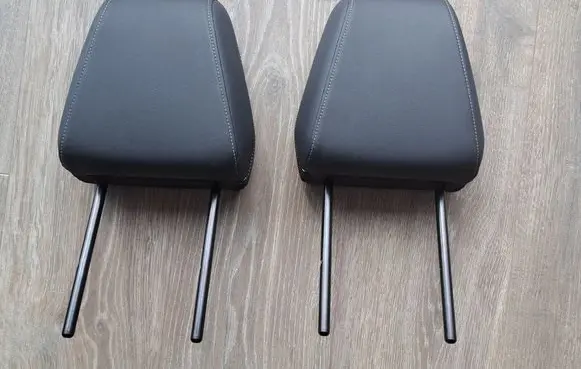 Audi Q4 Sportback e-tron Front seat headrest DWQ