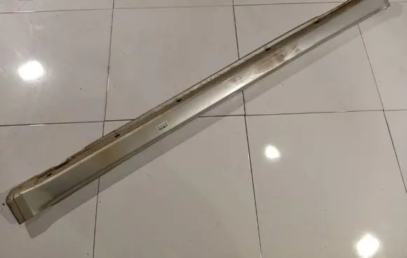 Subaru Legacy Sill