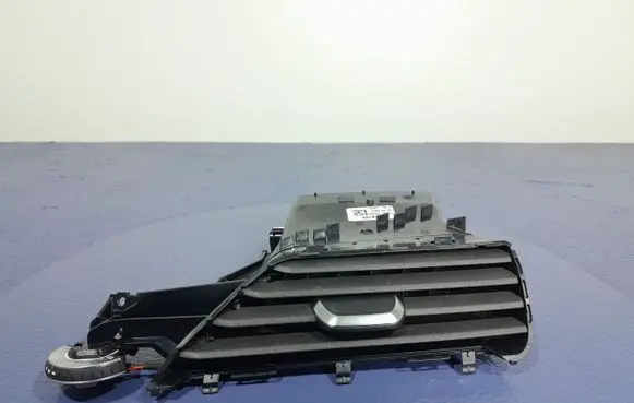 Dashboard side air vent grill/cover trim