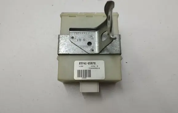 Toyota Avensis T250 Door control unit/module 8974105070