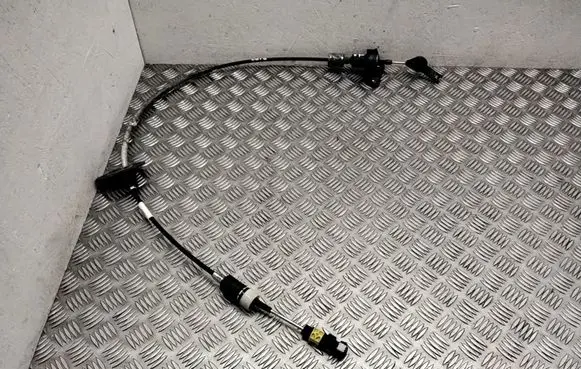 Volvo V70 Gear shift cable linkage 31367929