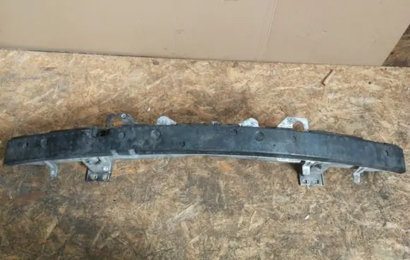 BMW 7 E65 E66 Front bumper cross member