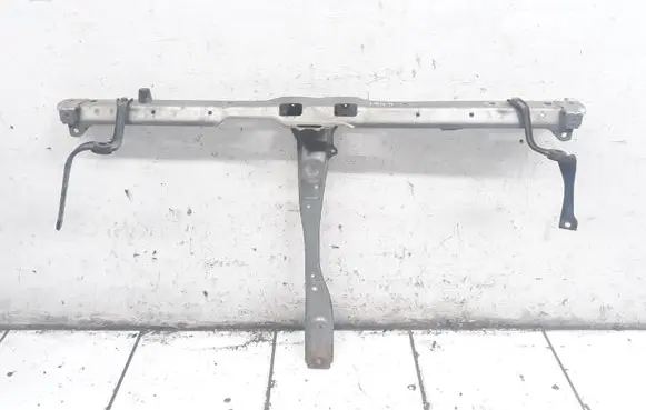 Radiator mount bracket