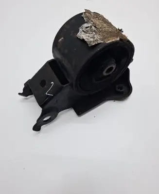 Nissan X-Trail T30 Gearbox mount