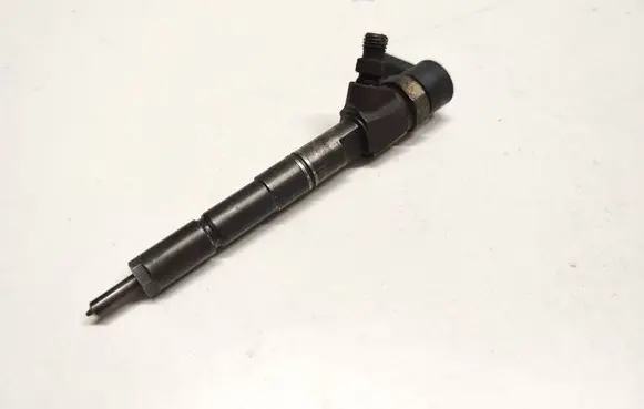 Opel Zafira B Fuel injector 0445110243