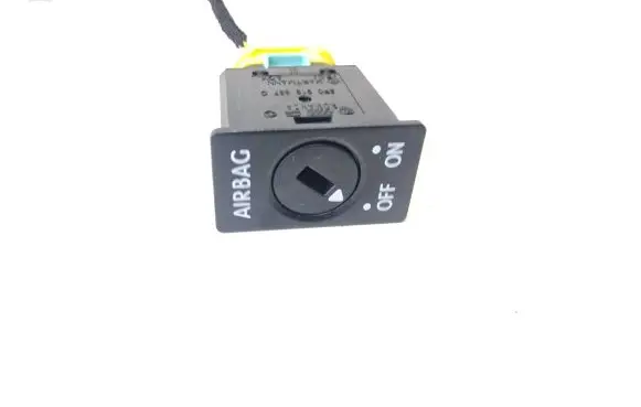 Passenger airbag on/off switch