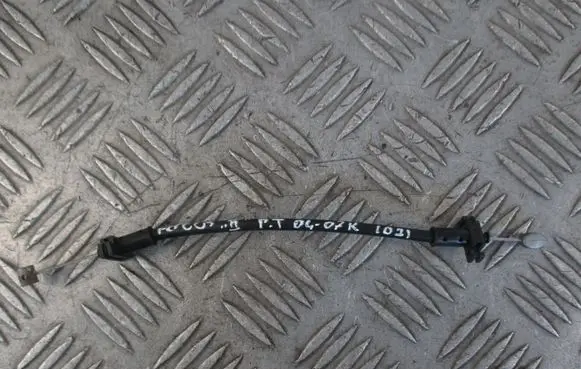 Ford Focus Rear door cable line 