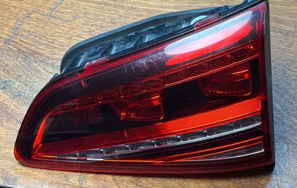 Volkswagen Golf VII Tailgate rear/tail lights 5G0945308F 81240201