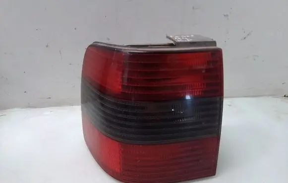 Volkswagen PASSAT B4 Rear/tail lights