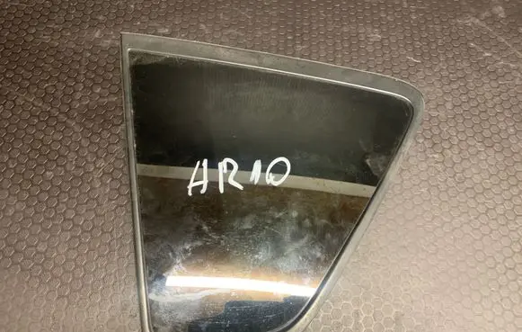 Toyota Corolla Verso AR10 Rear side window 43R006723 DOT24AS3M101