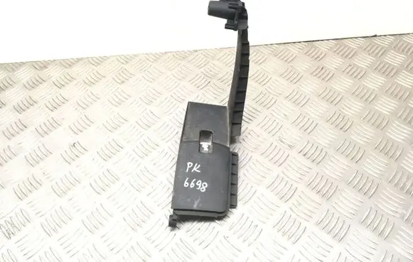 Audi A3 S3 8P Front door interior handle trim 8P4959521A 564600 4F0959855