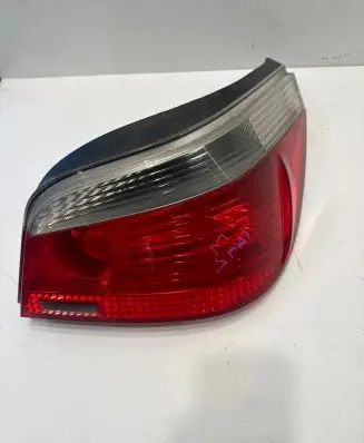 BMW 5 E60 E61 Rear/tail lights 6910768 F7E79S 2VP008679