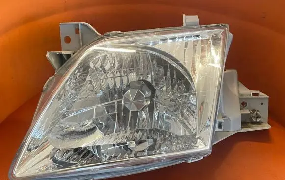 Mazda MPV II LW Headlight/headlamp 90026976 MZ202A001L