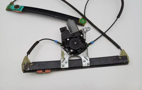 Audi A3 S3 8L Front door window regulator with motor 8L3959801 8L3837397