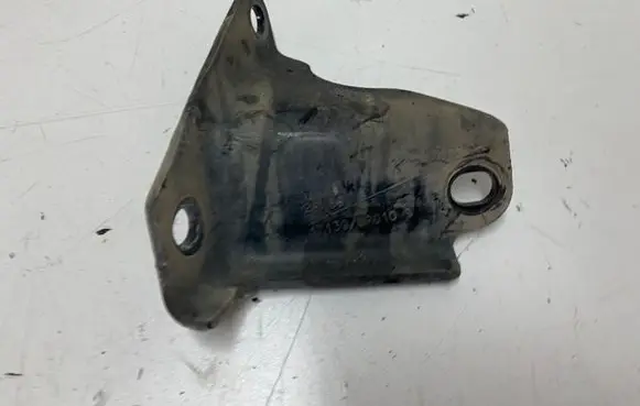 Toyota Avensis T250 Other engine bay part 171390R010