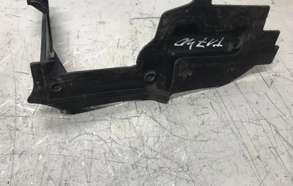 Opel Astra J Intercooler air guide/duct channel 13411615 13337114