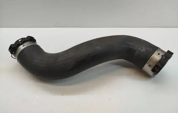 Mercedes-Benz E W212 Intercooler hose/pipe A2125280100