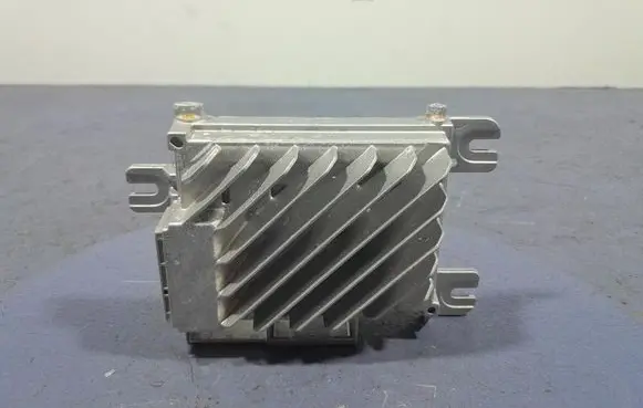 BMW X5 E53 Sound amplifier 5A5CA89