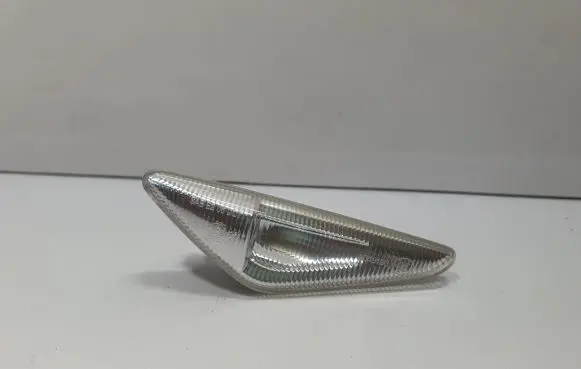 BMW X6 E71 Front fender indicator light 7171007 63137171007