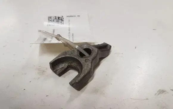 BMW 1 E82 E88 Fuel Injector clamp holder