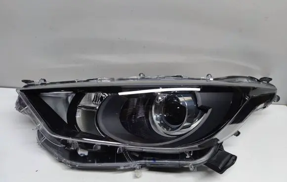 Toyota Yaris XP210 Headlight/headlamp EUK06