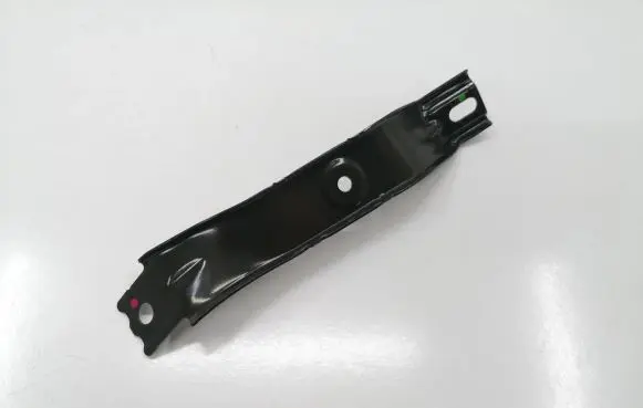 Mercedes-Benz GLA W156 Fender mounting bracket A1566280214