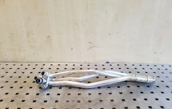 Engine coolant pipe/hose