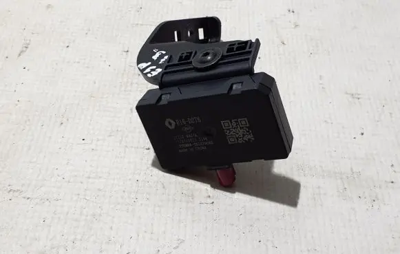 Renault Espace VI Aerial antenna amplifier 282124407R