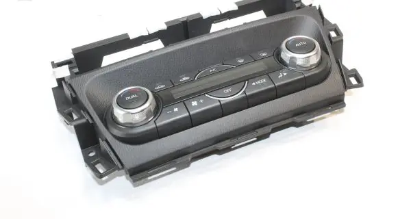 Mazda 3 II Interior fan control switch B45D61190D
