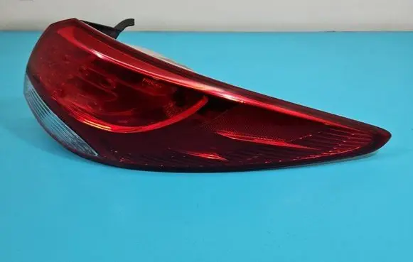 Hyundai ix35 Rear/tail lights 92402-2Y0 IMPRK1515710