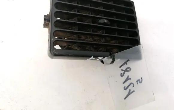Citroen Xantia Dash center air vent grill 222780