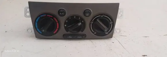 Mazda Premacy Climate control unit CB08A