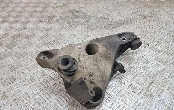 BMW X5 F15 Engine mounting bracket 6859785