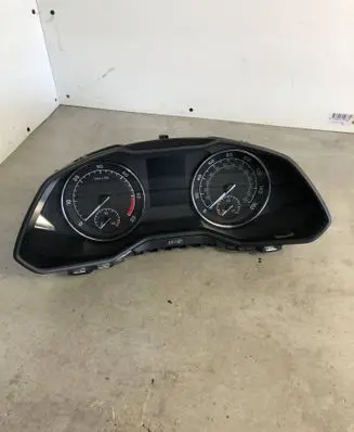 Skoda Superb B8 (3V) Speedometer (instrument cluster) 3V0920941A 2542017114