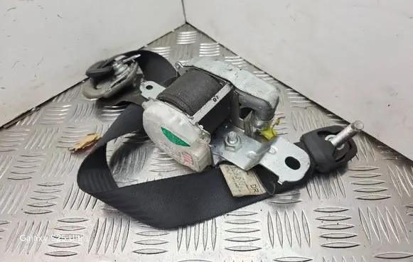Nissan Pathfinder R51 Front seatbelt 7P1350P