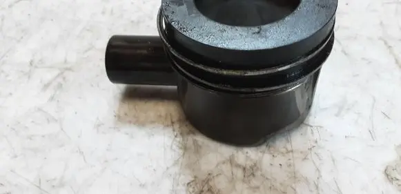 Audi A6 S6 C7 4G Piston 8372T 5R2
