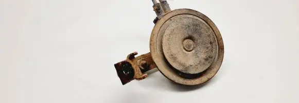 Volkswagen Golf III Horn signal 1H0951113A
