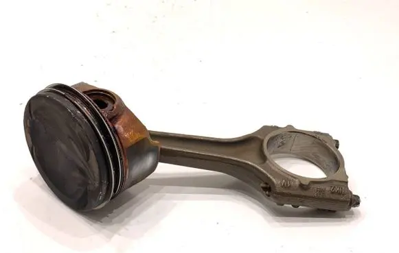 Volkswagen PASSAT B8 Piston with connecting rod 06LL